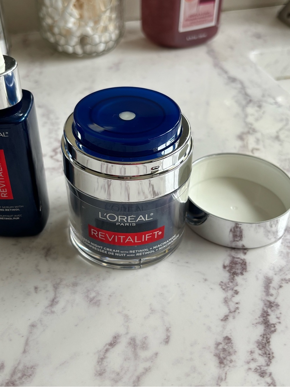 L’Oréal Paris Revitalift Night Serum with Pure Retinol and Pressed Night Cream - Picture 5 of 6